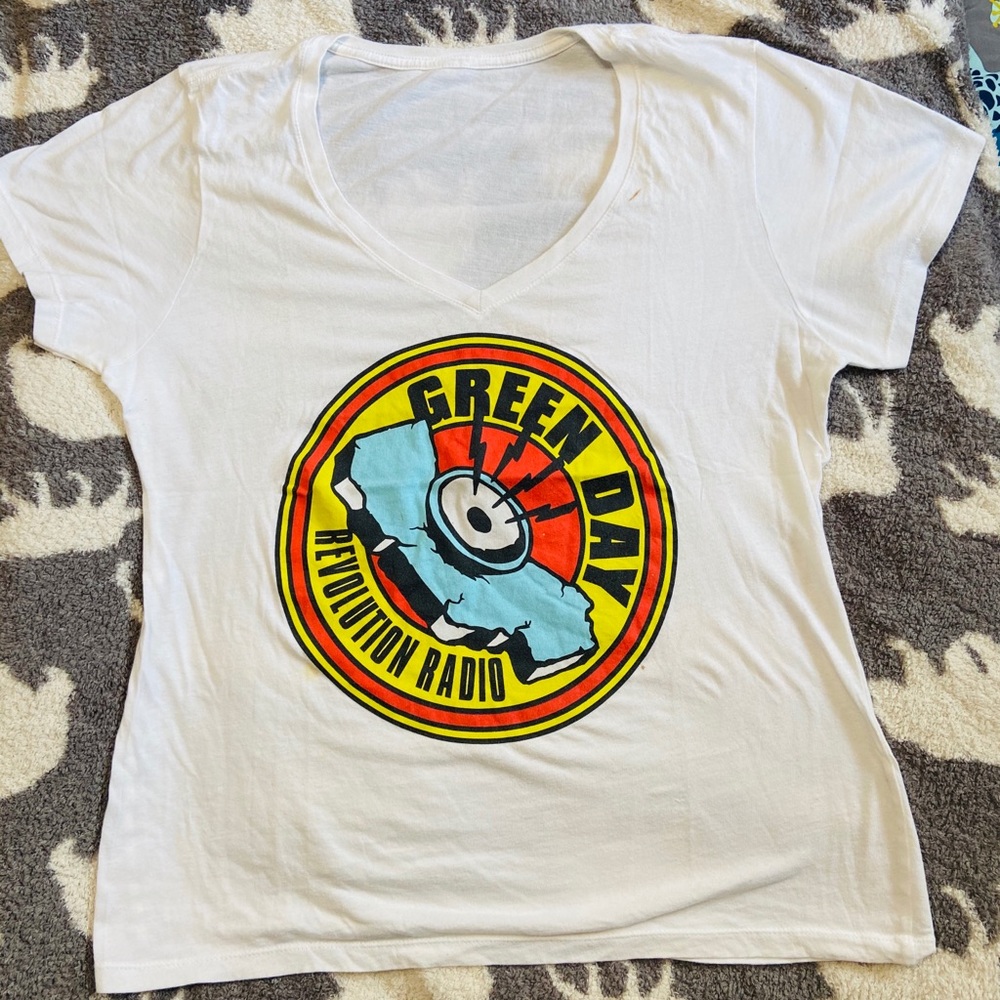 Green Day Revolution Radio Tee